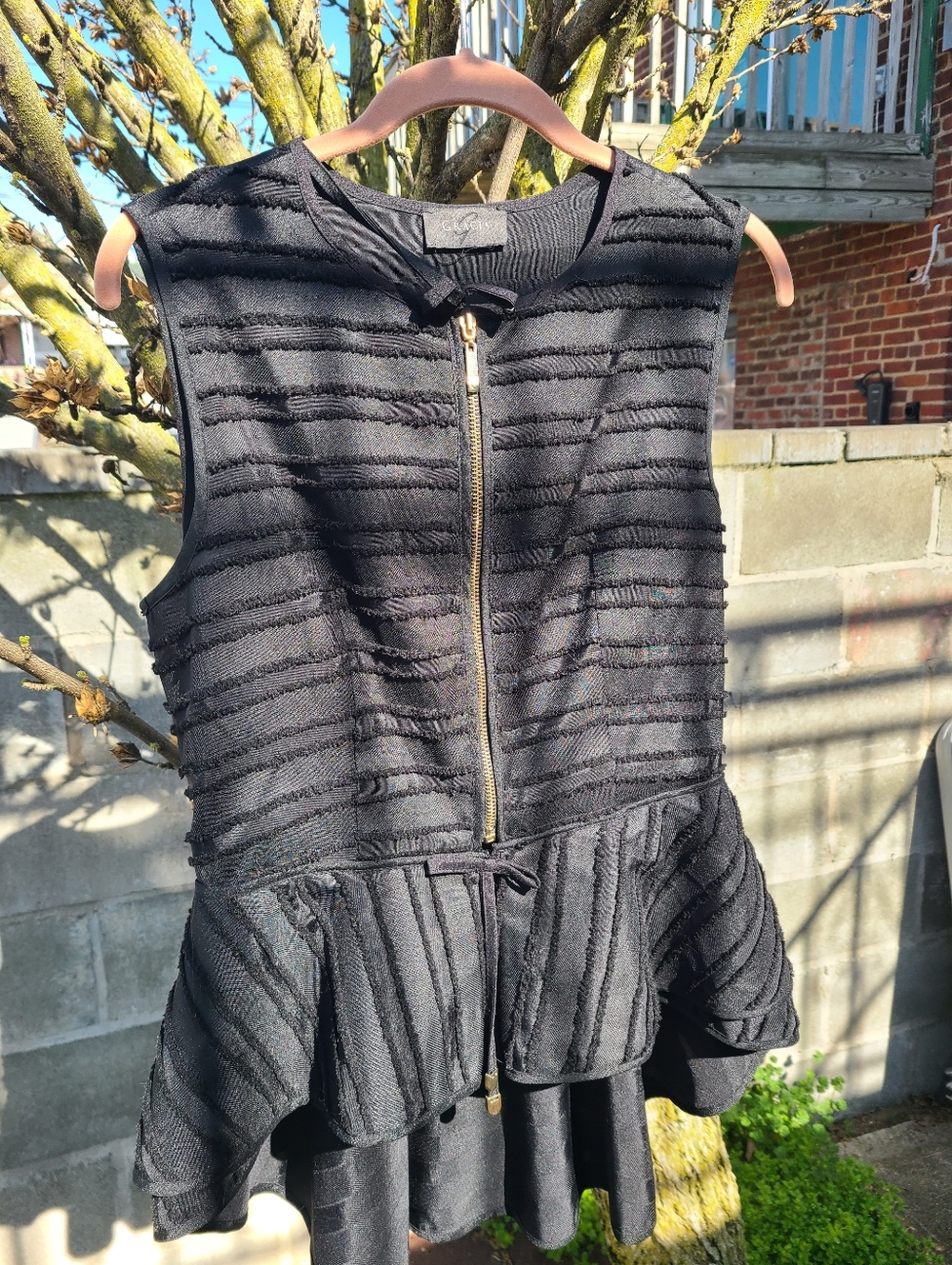 Gracia Black Sleeveless Zip Peplum Top Hi Low